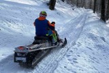 Uwaga na kierowców skuterów śnieżnych w Beskidach! Niektórzy podszywają się pod GOPR