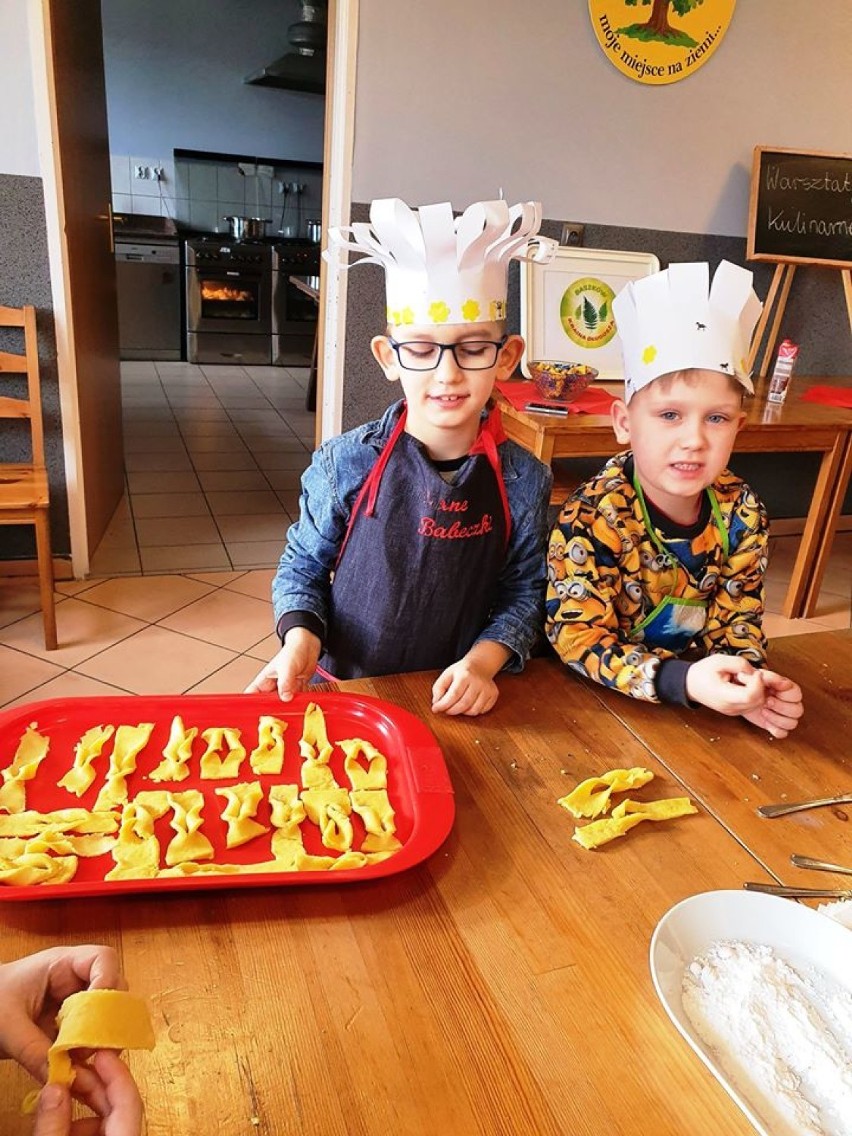 FERIE: Mali kucharze w Baszkowie na warsztatach kulinarnych [ZDJĘCIA]