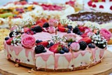 Najpiękniejsze i najsmaczniejsze torty na I Komunię Świętą 2022. Zobacz, gdzie w Staszowie zamówić. Podajemy adresy i telefony 