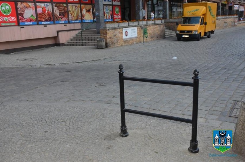 W Ząbkowicach Śląskich myślą o cyklistach - w centrum zamontowano stojaki na rowery