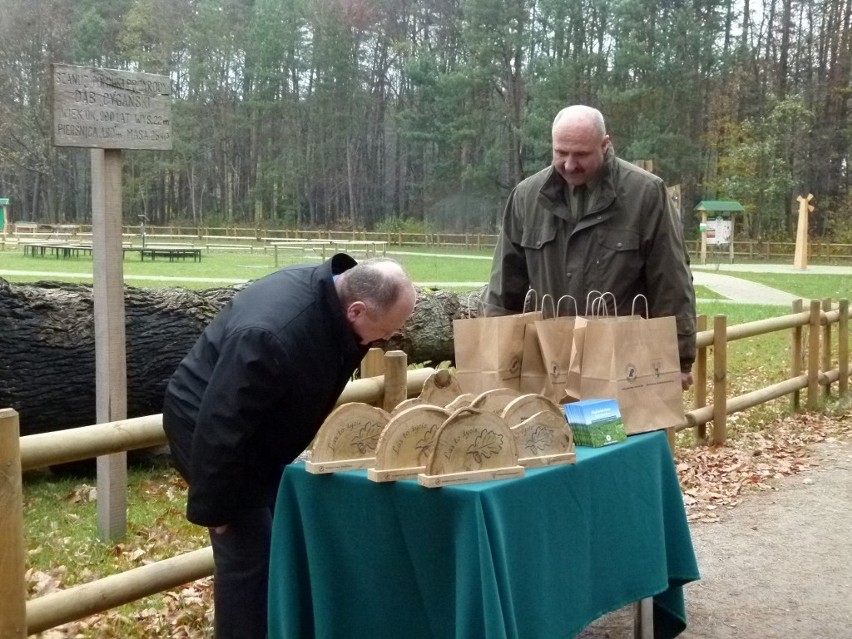 Statuetki z Dębu Cygańskiego są już gotowe