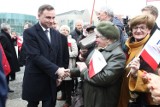 Andrzej Duda w Poznaniu złożył kwiaty pod Pomnikiem Ofiar Czerwca 1956 [ZDJĘCIA]