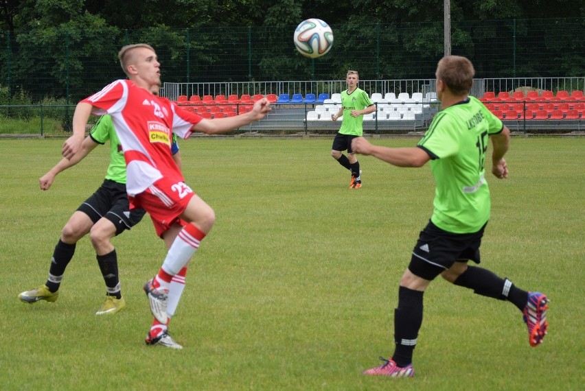 V liga Wadowice. Sześć goli w meczu rezerw Soły Oświęcim z Bobrkiem [ZDJĘCIA]