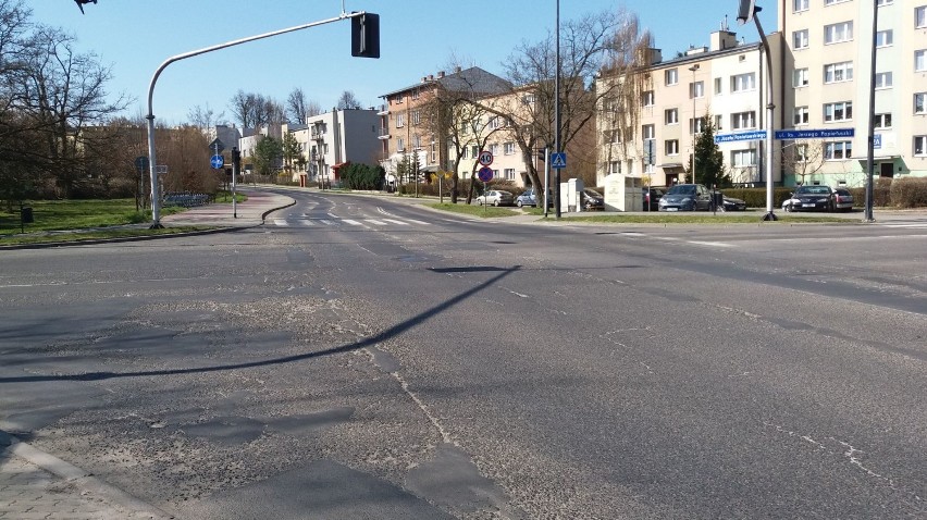 Patrole policji, puste ulice i kolejki pod sklepami. Tak wyglądał weekend w Lublinie