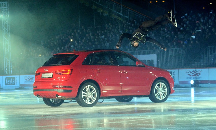 Kings on Ice. Popis łyżwiarskich umiejętności na Stadionie...