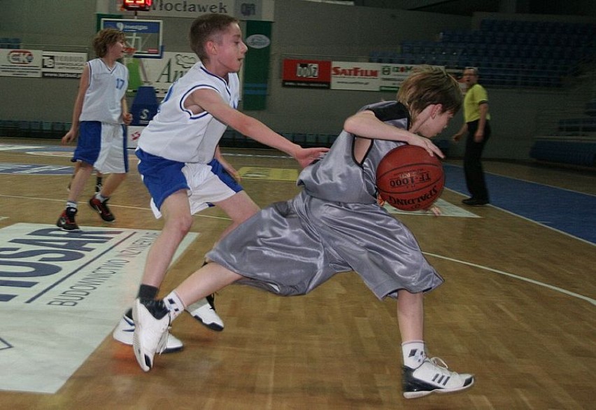 Mecz koszykówki TKM II - Novum III Bydgoszcz młodzicy młodsi