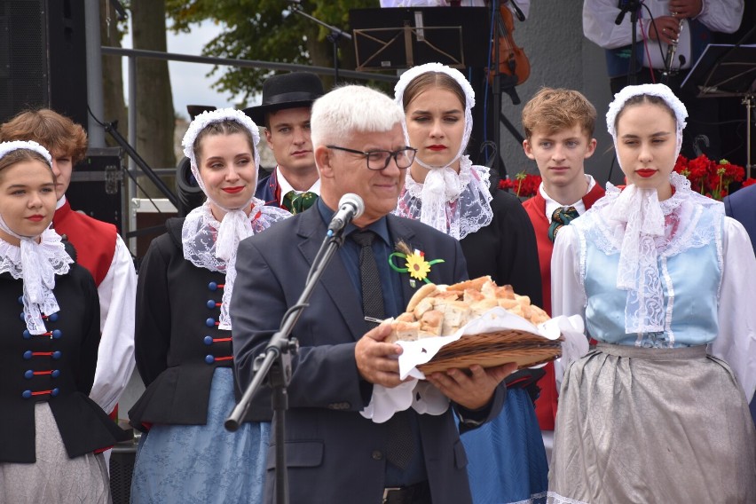 Gmina Siedlec: Zakończyły się dożynki w Tuchorzy. Zobacz jak bawili się goście oraz mieszkańcy! 