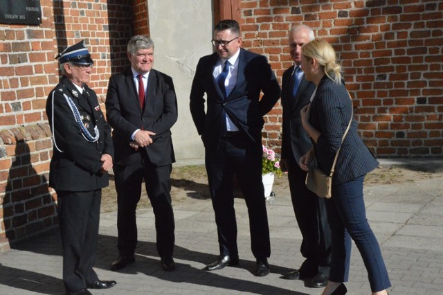 Wprowadzenie relikwii św. Jana Pawła II i nadanie Honorowego Obywatela Miasta Uniejów ks. bp. Wiesławowi Alojzemu Meringowi