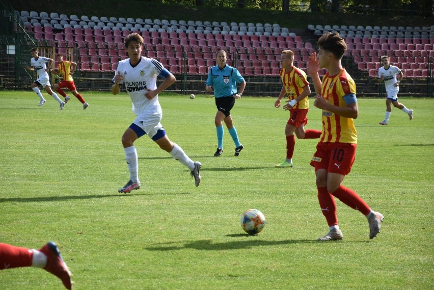 Niespodziewana porażka Korony Kielce z Arką Gdynia w Centralnej Lidze Juniorów do 18 lat [ZDJĘCIA, WIDEO]