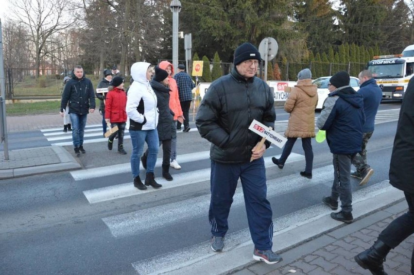 Protest z blokadą na ul. Koneckiej w Sulejowie 05.12.2020
