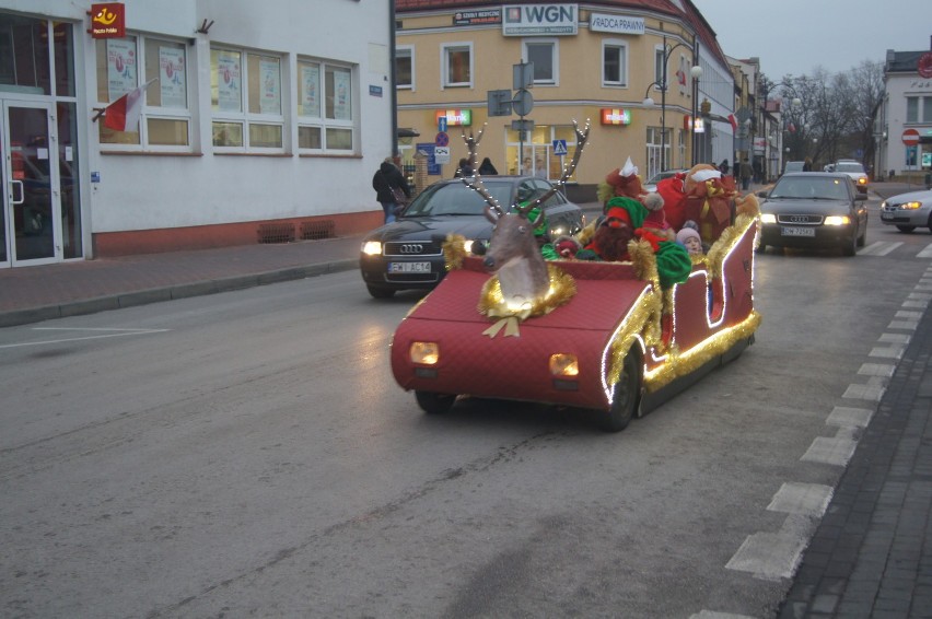 Mikołajkowa zabawa w centrum Wielunia [FOTO, WIDEO]