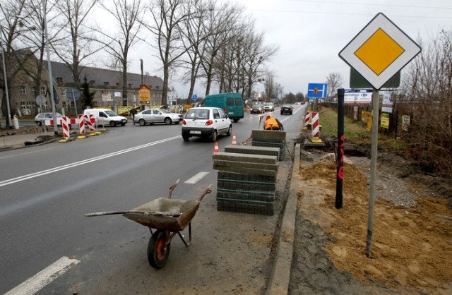 Na skrzyżowaniu z Cukrową powstaje sygnalizacja świetlna. – To ...