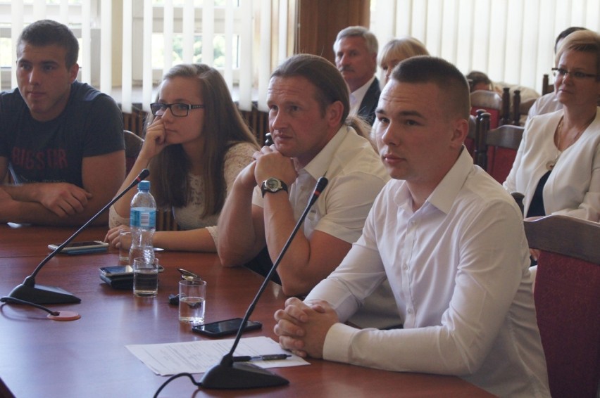 Radomsko: Najlepsi gimnazjaliści nagrodzeni przez prezydenta