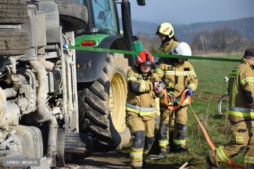 Tragiczny wypadek w Laskach w gminie Złoty Stok. Ciężarówka...