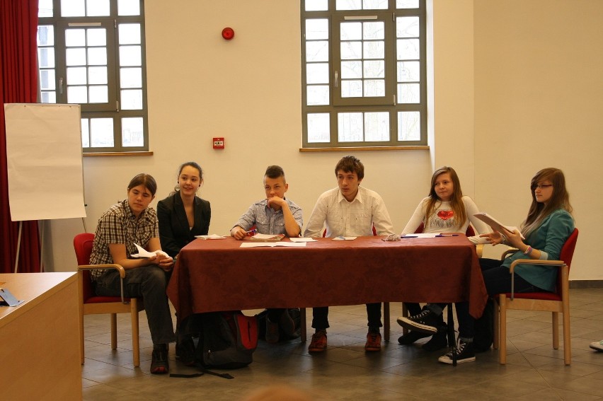 W Zespole Szkół nr 1 w Nowym Dworze Gdańskim młodzież debatuje po oksfordzku