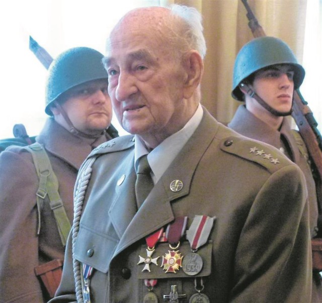 Józef Głowacki w grudniu został awansowany ze stopnia kapitana na majora