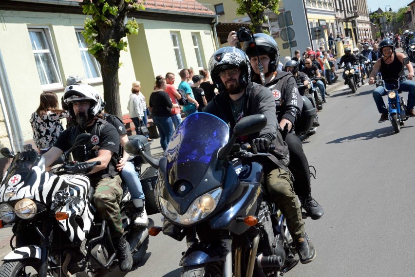 Parada Motocyklowa MKM JUNAK w Sierakowie