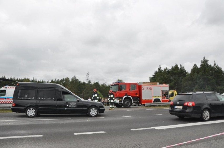 Tragiczny wypadek na DK 1 w miejscowości Brodowe. Jedna osoba nie żyje [ZDJĘCIA]