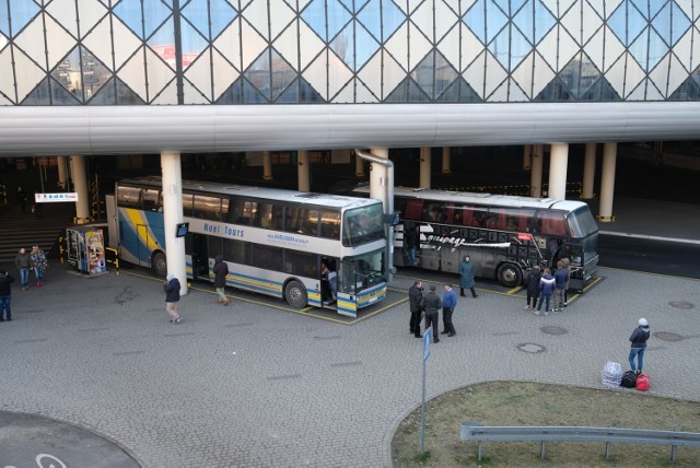 Od poniedziałku autobusy zamiast pociągów na trasie do Warszawy