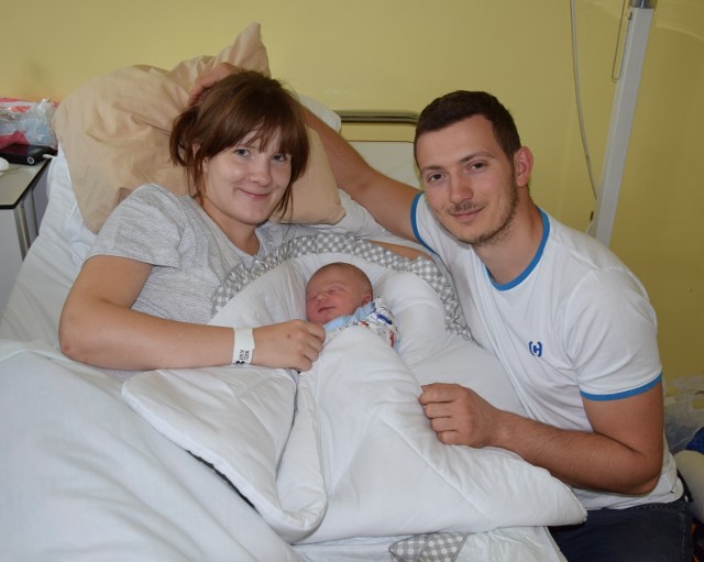 Antoś Dąbrowski z Rokitek Tczewskich. ur. 21.07.2018 r., godz. 5.20, 3570 g, 53 cm. Z rodzicami: Magdaleną i Krzysztofem