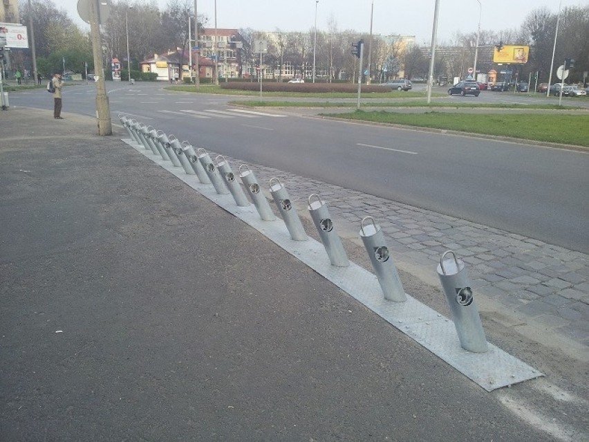 Rusza Wrocławski Rower Miejski. Większość stacji już stoi [ZDJĘCIA]