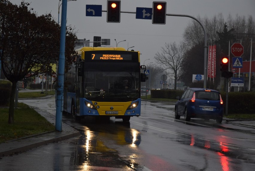 Mikołajkowy autobus wyjechał na ulice Skierniewic