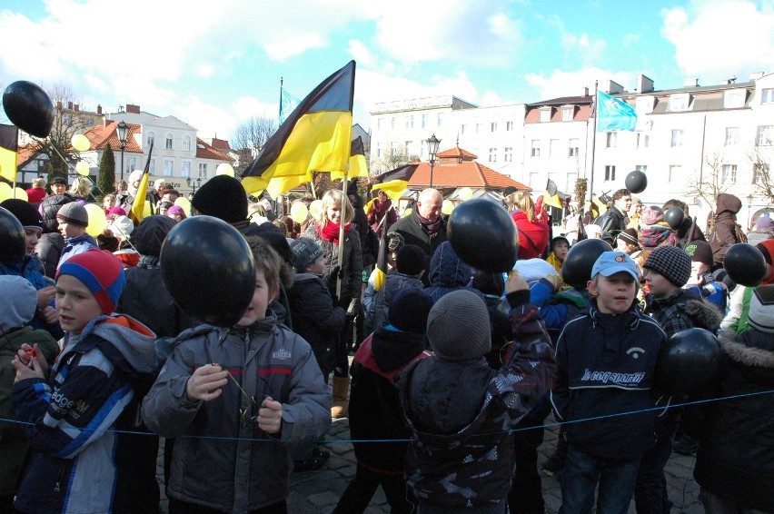 Dzień Jedności Kaszubów na wejherowskim rynku