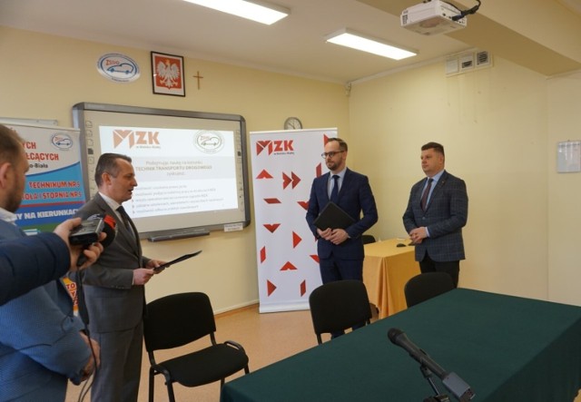 Porozumienie zostało podpisane dzisiaj w Zespole Szkół Samochodowych i Ogólnokształcących w Bielsku-Białej.