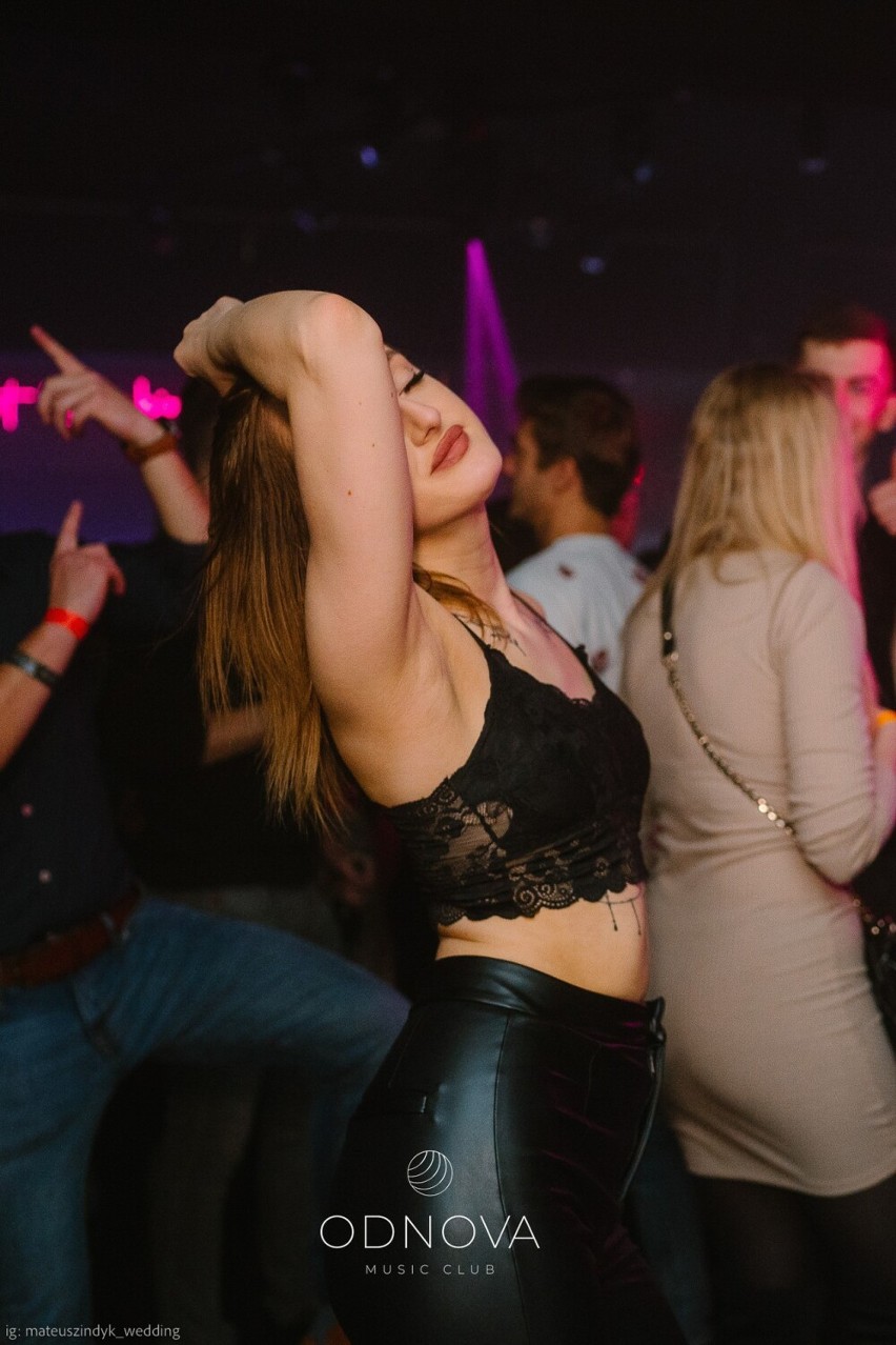 Tak bawiły się w Nowym Sączu kobiety na Ladies Night w...