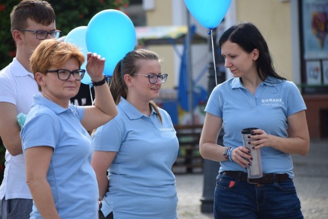 Renata Kurzawska (pierwsza od lewej)