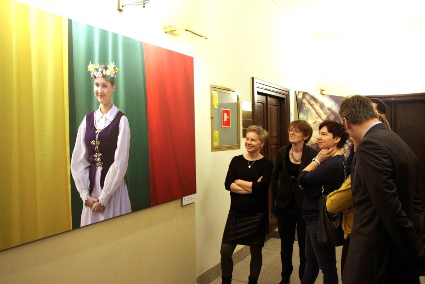 W Galerii Ratusz obejrzysz wystawę na 100-lecie niepodległości Litwy (ZDJĘCIA)