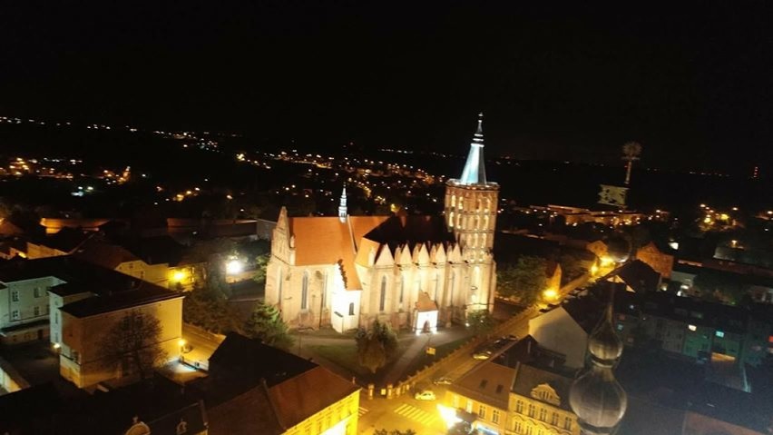 Chełmno nocą. Zobaczcie wyjątkowe zdjęcia z lotu ptaka