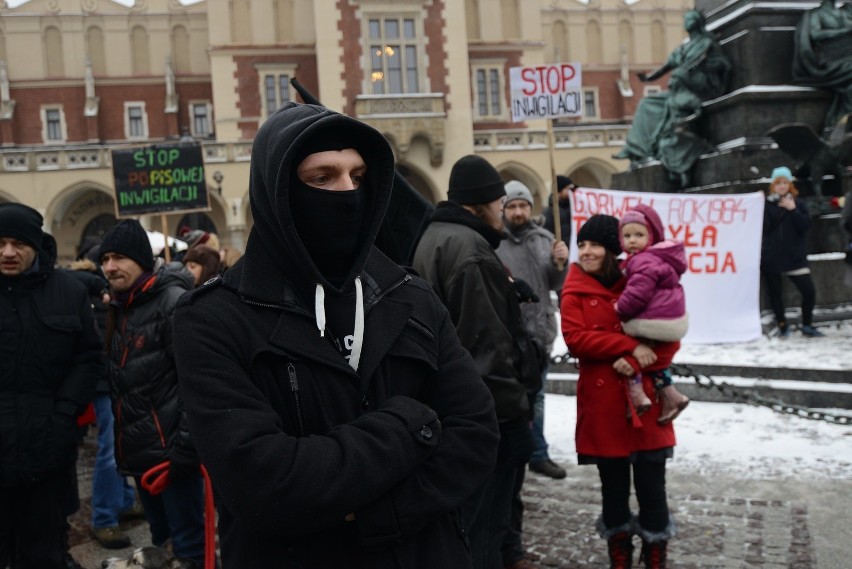 Kraków. Kolejny protest przeciw "ustawie inwigilacyjnej" [ZDJĘCIA]