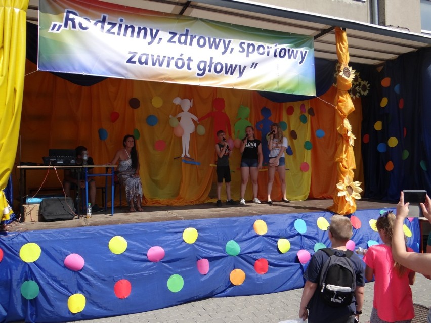 Uczniowie PSP 2 w Radomsku bawili się na Festynie Szkolnym 2018 [ZDJĘCIA]
