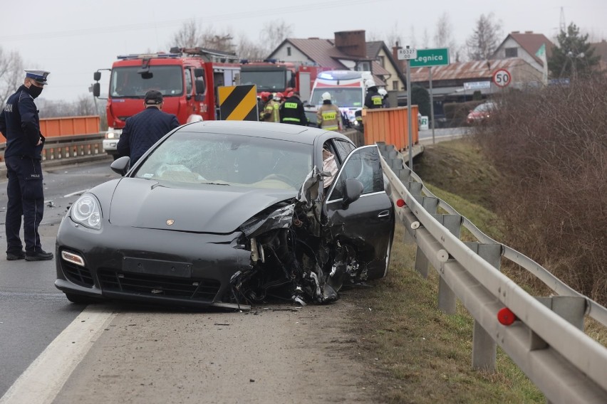 Wypadek na drodze Legnica-Kunice