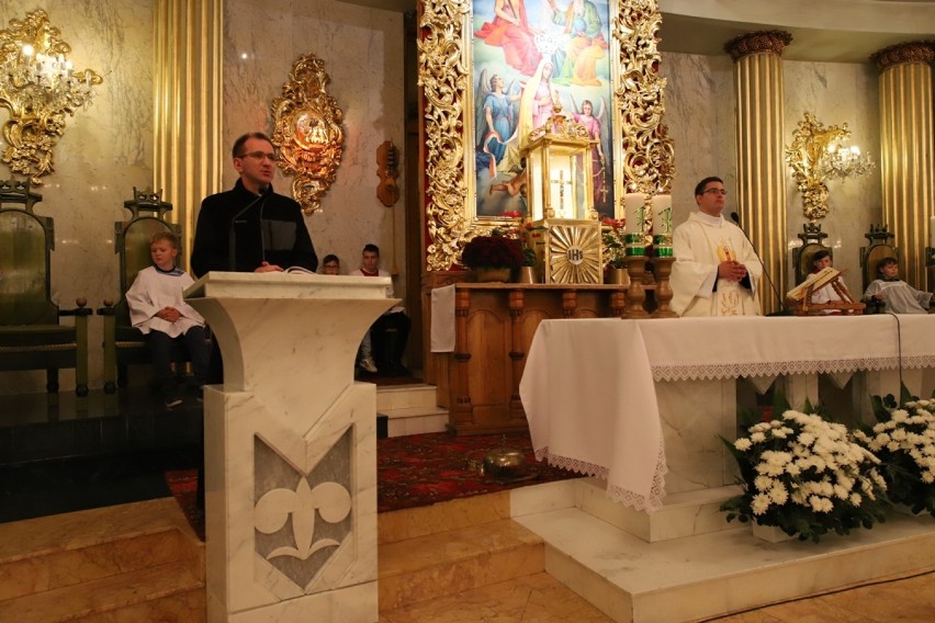 Uczniowie Szkoły Podstawowej im. św. Jana Pawła II w Wysokiem przybyli do sanktuarium w Licheniu 