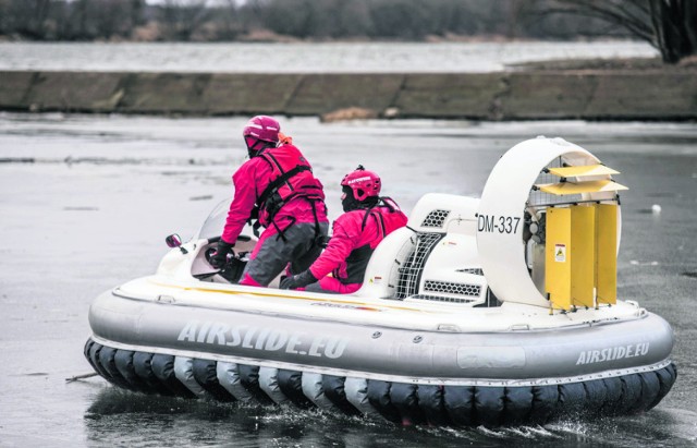 Policja i WOPR we wtorek wspólnie przeczesywali Wisłę i jej brzegi w ramach poszukiwań Remigiusza Baczyńskiego. Zaginięcie 29-latka z Torunia zgłoszono 31 grudnia 2016 roku.