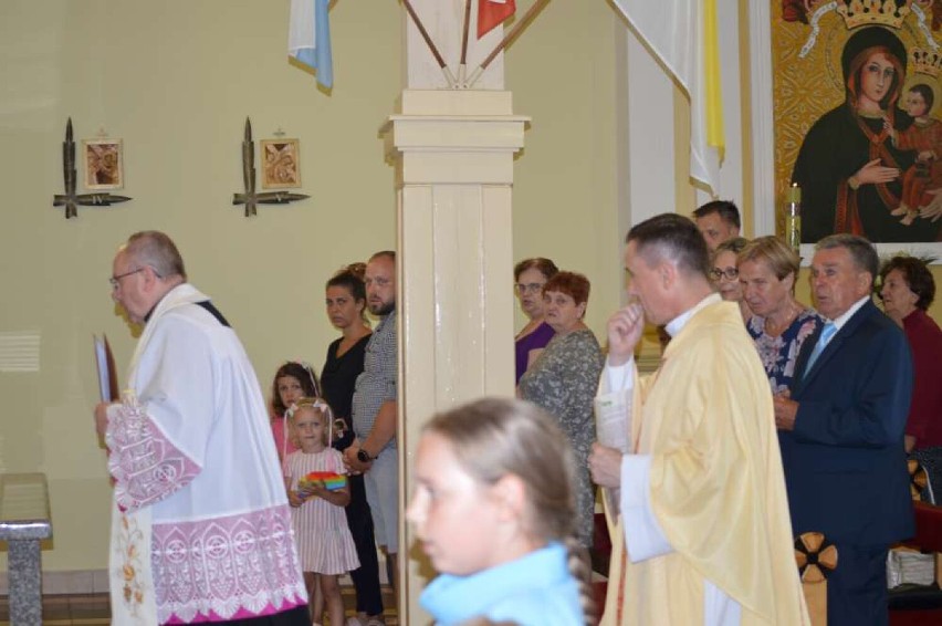 Ingres nowego proboszcza w parafii MB Pocieszenia w Wyszynach 