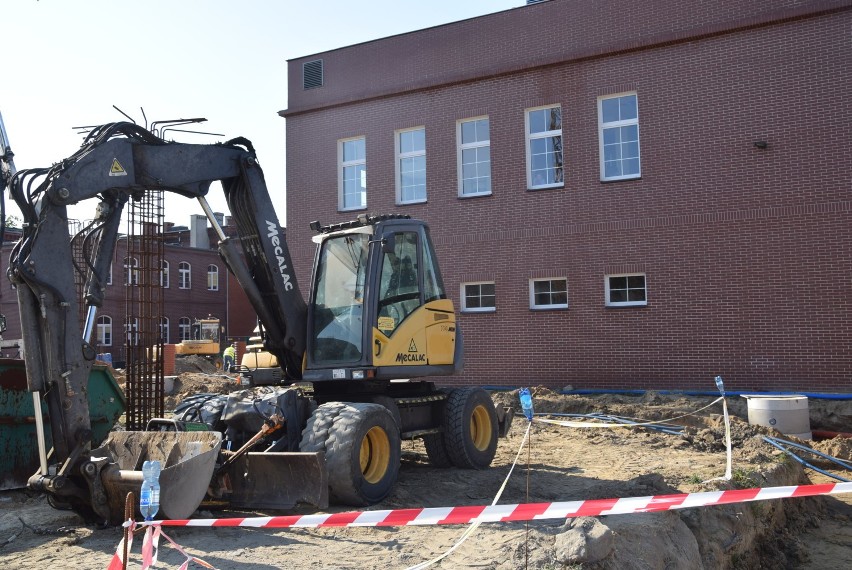 KROTOSZYN: Wmurowanie Aktu Erekcyjnego pod budowę Szpitala Powiatowego w Krotoszynie [ZDJĘCIA + FILMY]