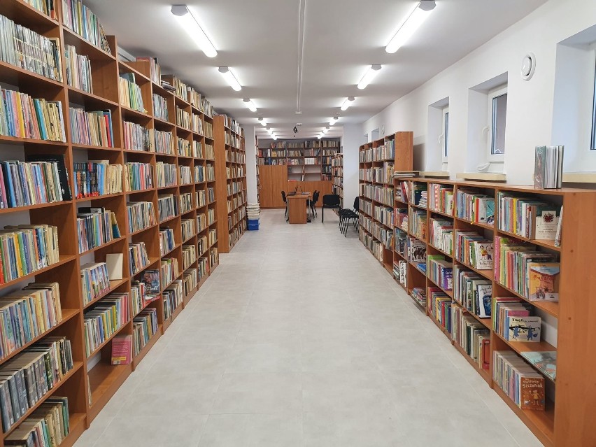 Biblioteka w Cekowie przeszła ogromną przemianę ZDJĘCIA
