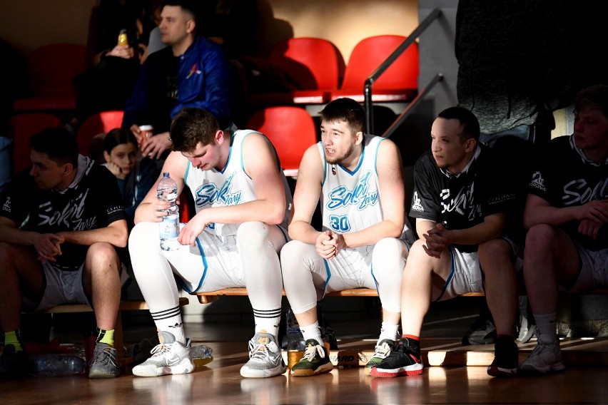 Trzecioligowy Sokół Basket Żary bez problemu pokonał Gimbasket Wrocław 