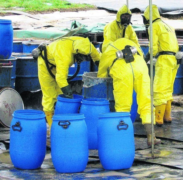 Niebezpieczne chemikalia w Wolborzu odkryto w sierpniu br