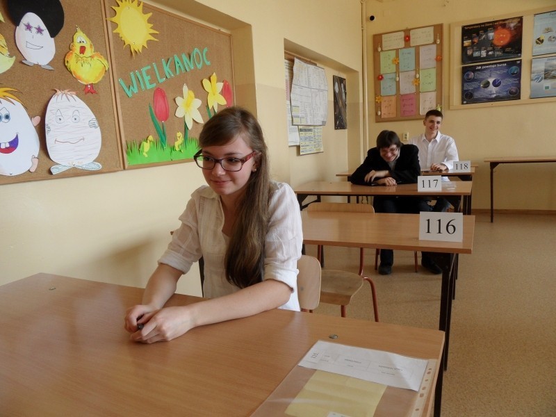 Mikołów: Uczniowie z gimnazjum nr w im. Kukuczki piszą egzamin z języka obcego