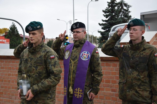 W 15 Sieradzkiej Brygady Wsparcia Dowodzenia pamiętają o poległych za Polskę