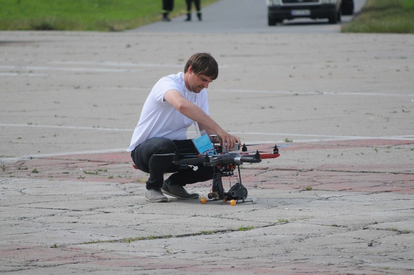 Parada dronów i innych robotów w Muzeum Lotnictwa w...