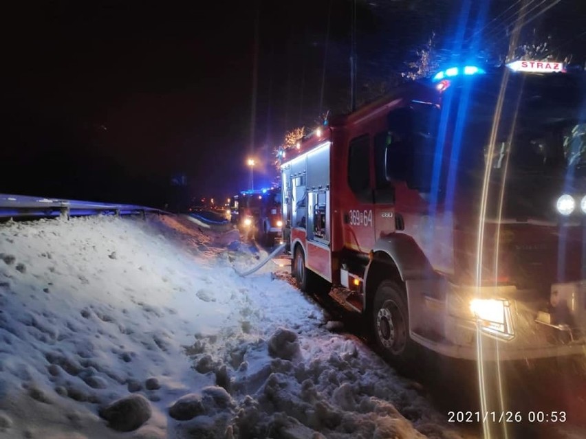 Dwa pożary budynków z odzieżą używaną w Ujkowicach i Zadąbrowiu w powiecie przemyskim. Przypadek? [ZDJĘCIA]