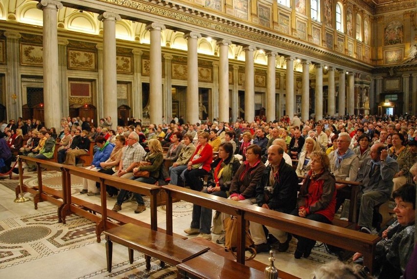 W bazylice Santa Maria Maggiore uczestniczyło blisko tysiąc...