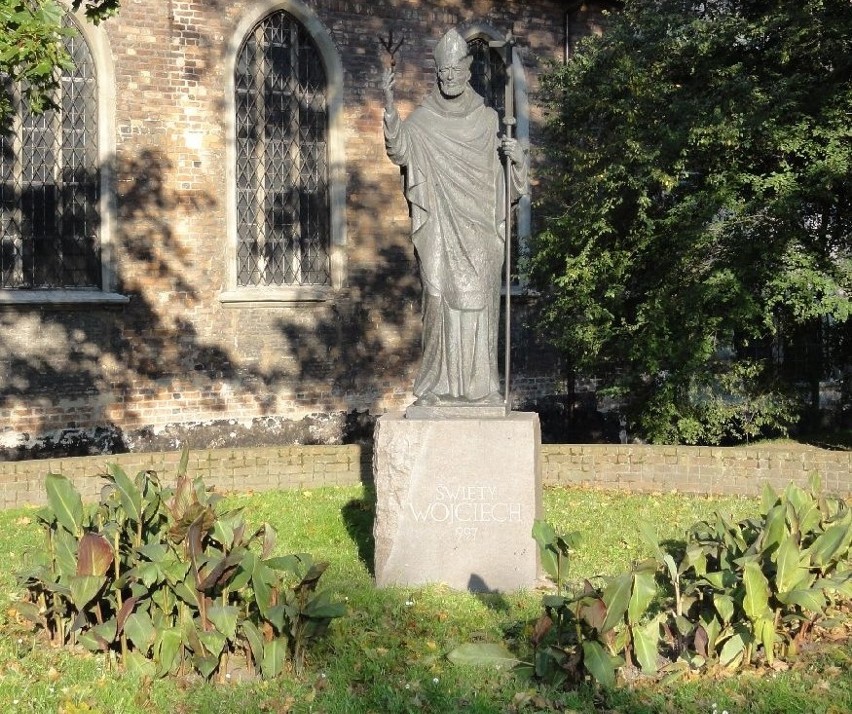 Mikołów: Pomnik św. Wojciecha jest także w Gdańsku, jak wygląda?