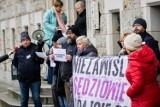 Pomorze: Protesty w obronie sędziego Tulei. Pikiety łącznie w 150 miastach w tym w Gdańsku, Gdyni, Kartuzach czy Tczewie