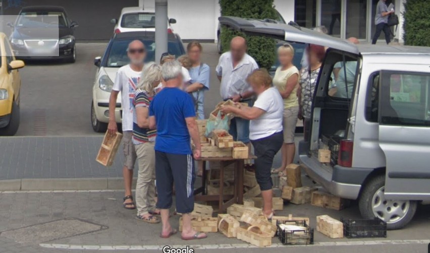 Co robili mieszkańcy przyłapani przez kamery Google Street...